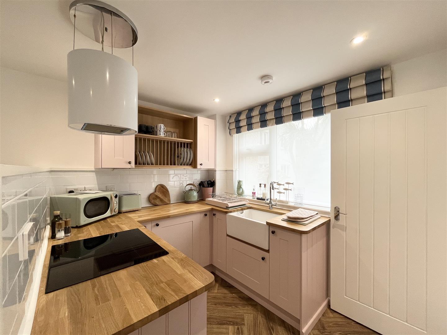 The Orchards, Porth Way, Newquay photo - 2